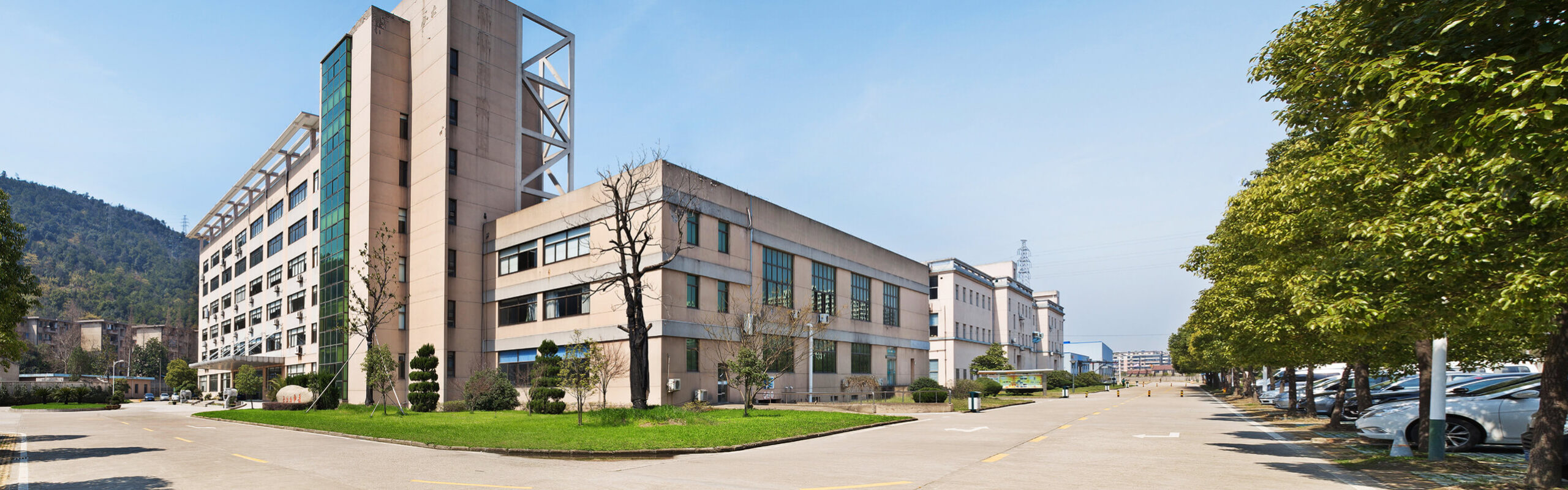 exterior of commercial real estate building